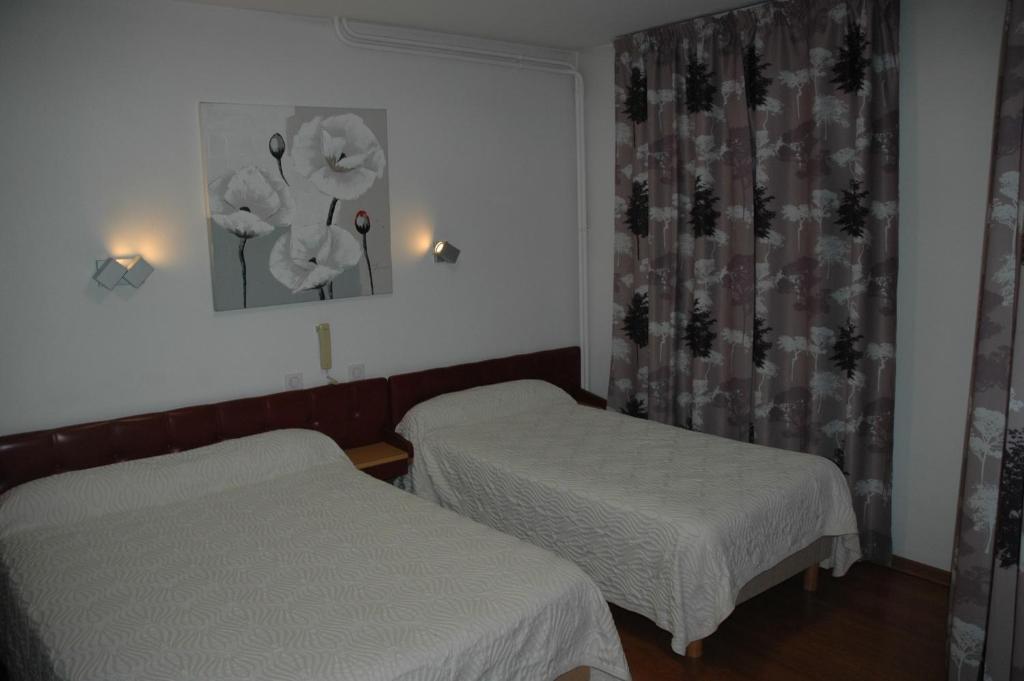 Hotel Du Luxembourg Balsieges Room photo